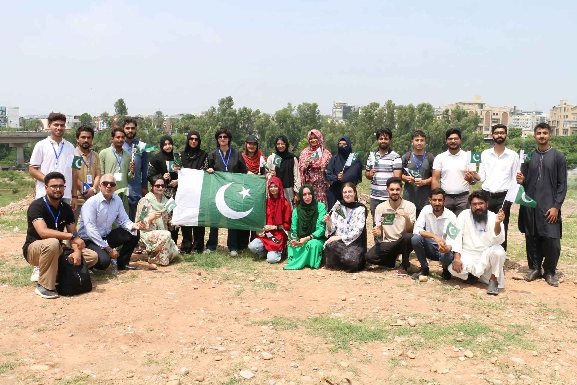 Shifa Foundation volunteers
